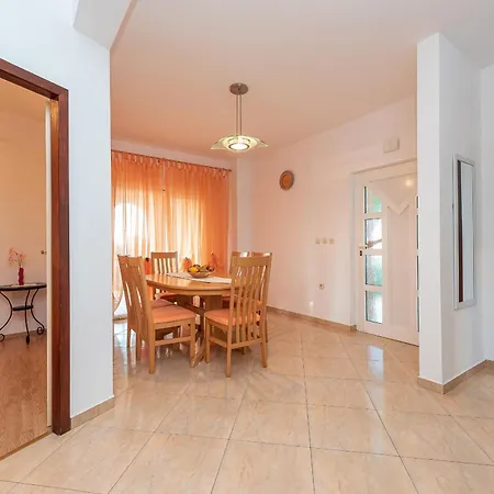 Holiday home Beachside Marija