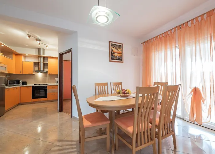 Beachside Marija Holiday home Vir