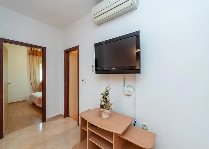 Beachside Marija Holiday home Vir