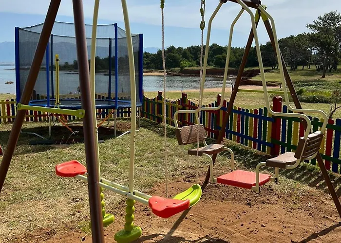 Beachside Marija Vir